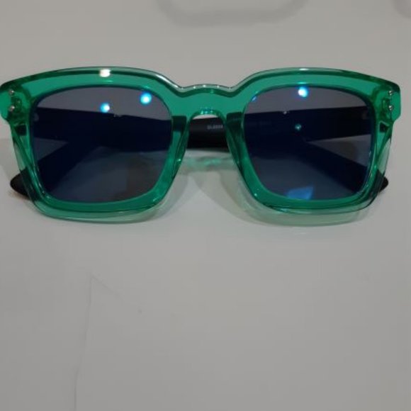 Diesel Unisex Sunglasses - Picture 5 of 8